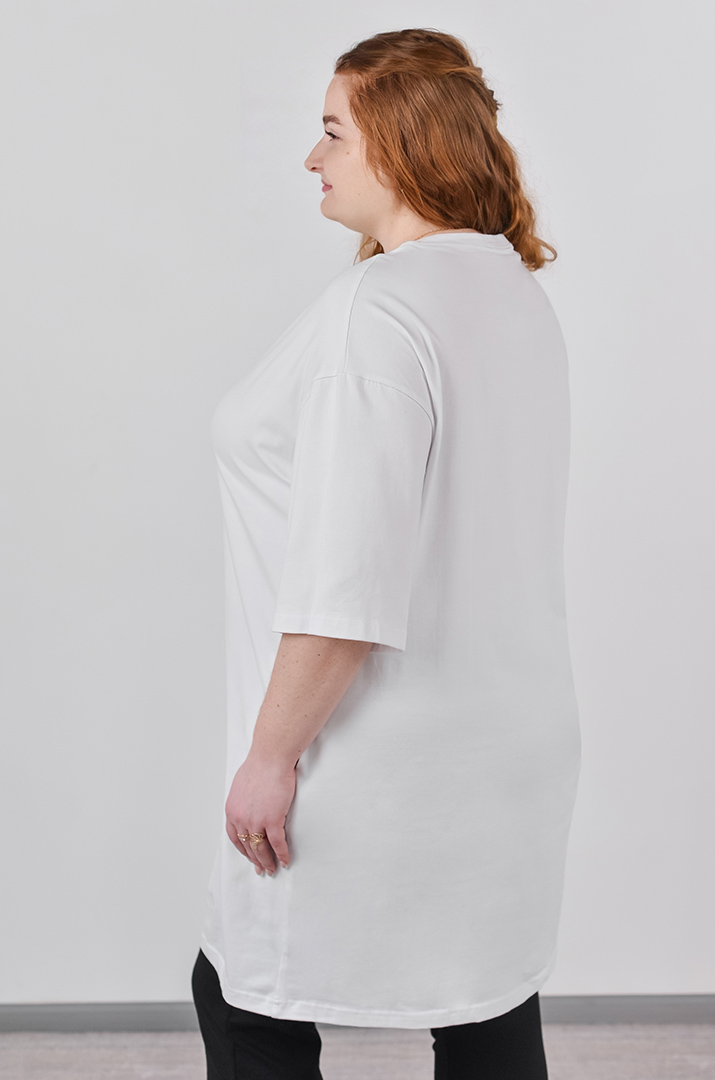 Туніка довга з оригінальним мультяшним принтом великих розмірів