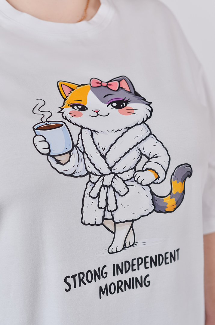 Туніка довга з оригінальним мультяшним принтом великих розмірів