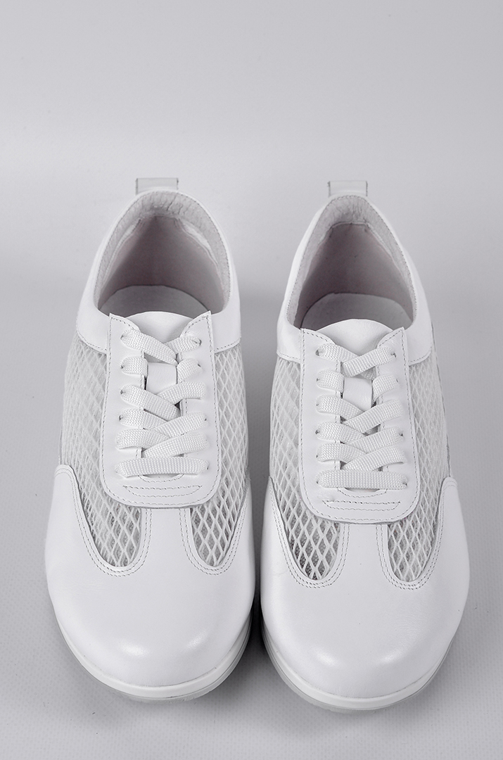 Білі спортивні туфлі зі шкіри та текстильної сітки великих розмірів