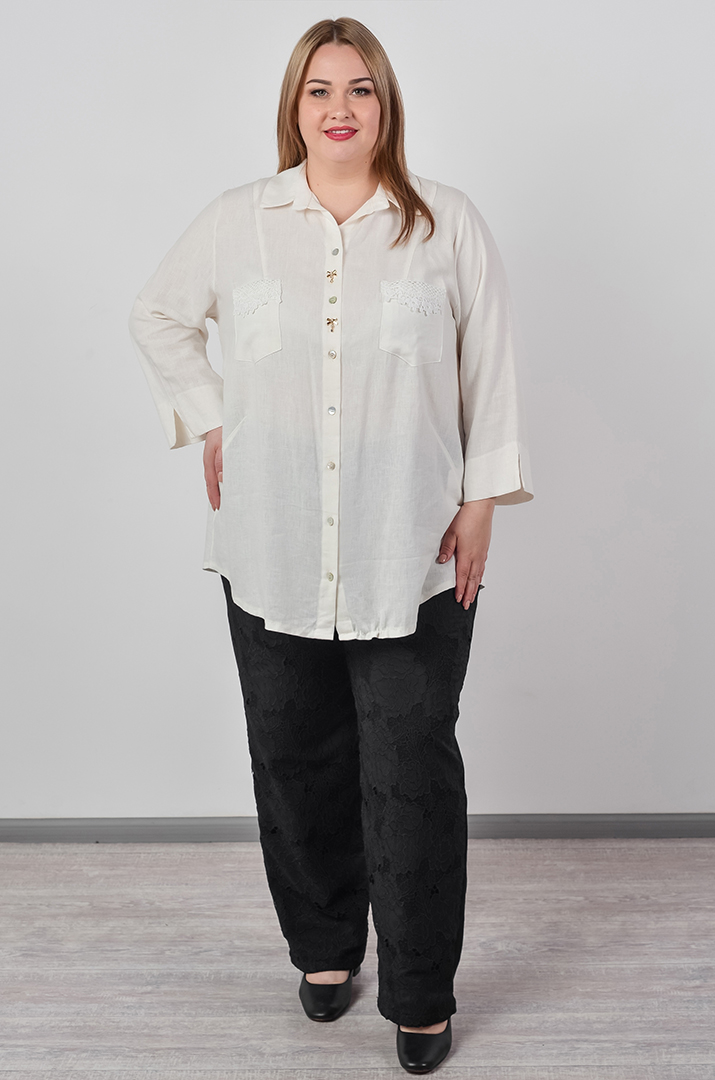 Туніка в молочному відтінку з мереживними акцентами великих розмірів