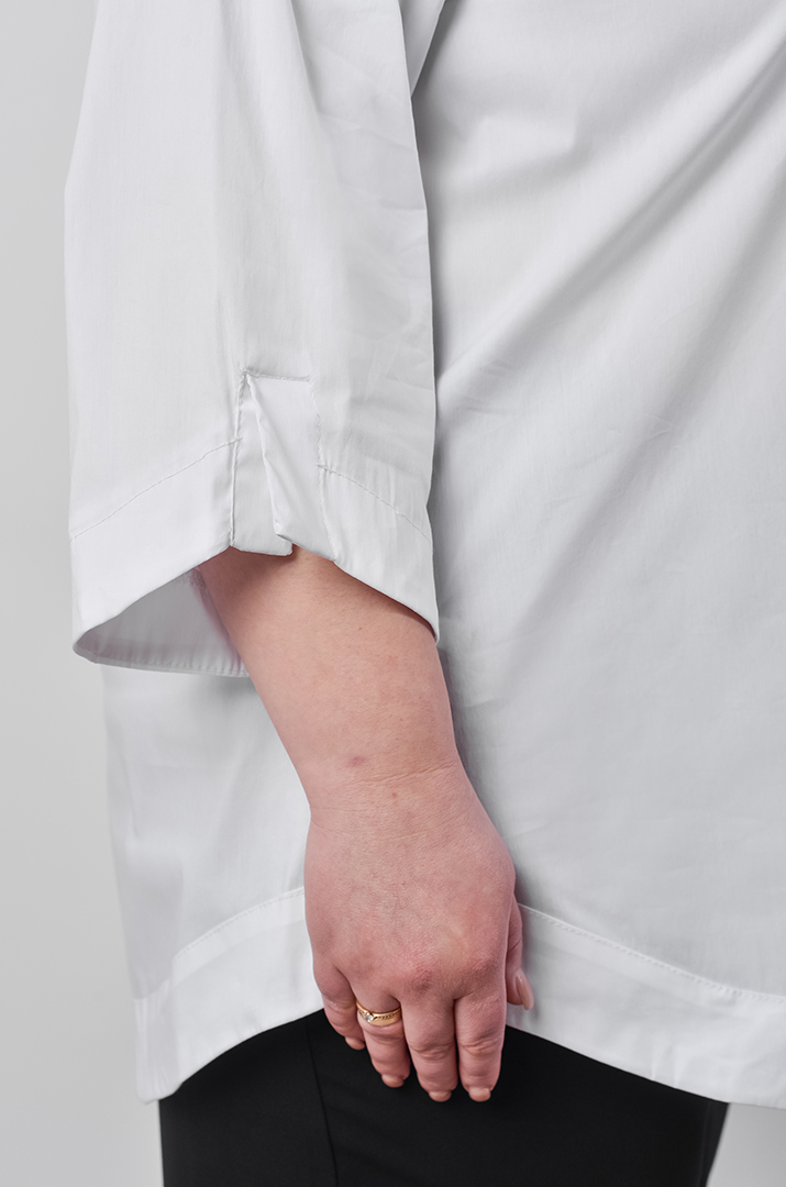 Туніка з декоративним оформленням у вигляді птахів великих розмірів