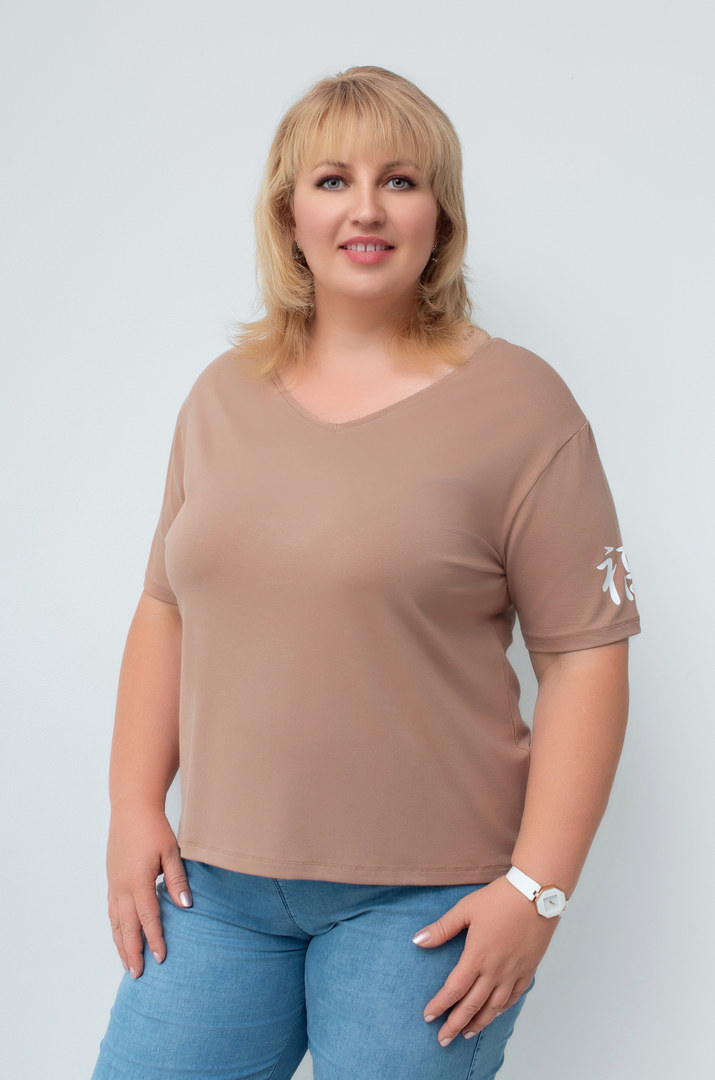 Футболка трикотажна з принтом на рукаві супер батал