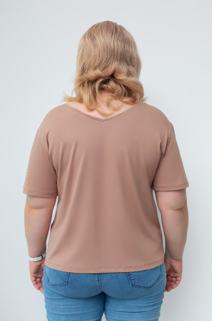 Футболка трикотажна з принтом на рукаві супер батал