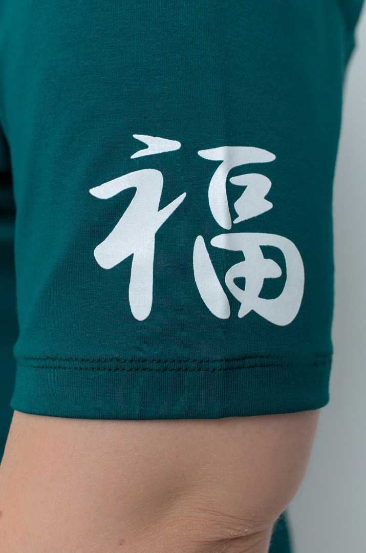 Футболка трикотажна з принтом на рукаві супер батал