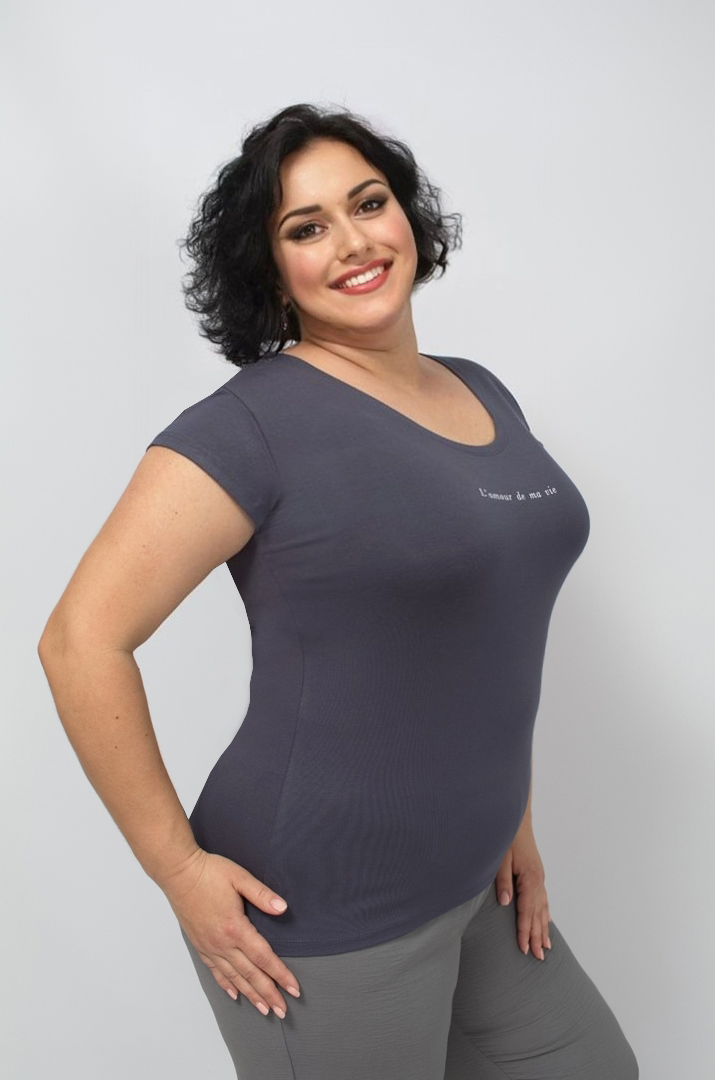 Футболка трикотажна в лаконічному дизайні супер батал