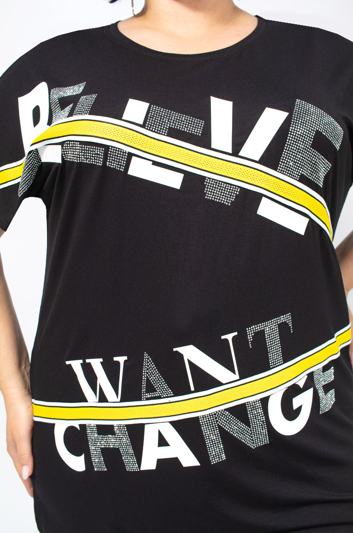 Футболка в стильні написи батал