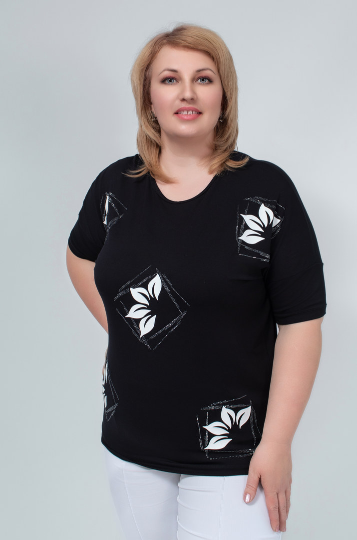 Футболка з принтом квіти та блискітками батал
