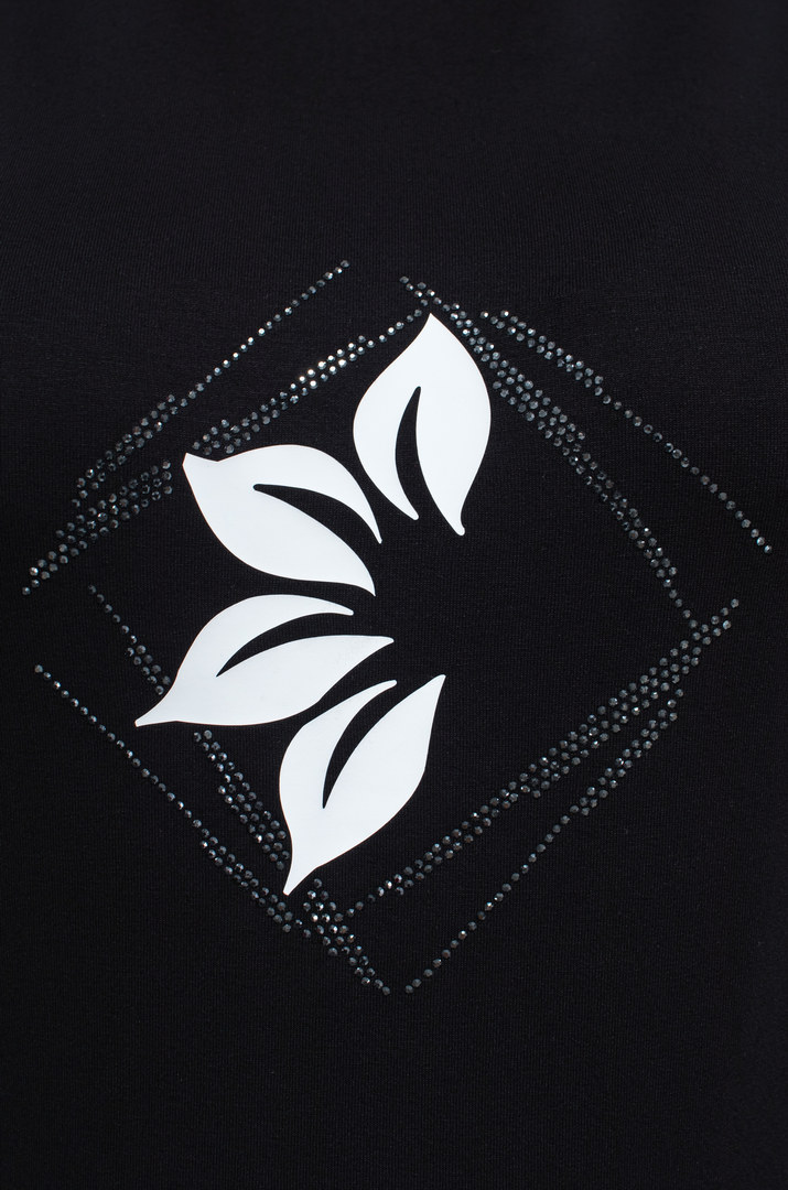 Футболка з принтом квіти та блискітками батал