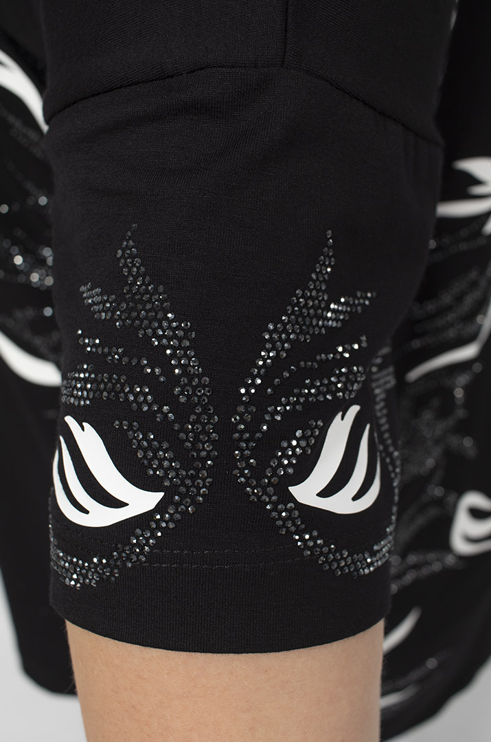 Футболка в принт і блискітки з боків супер батал