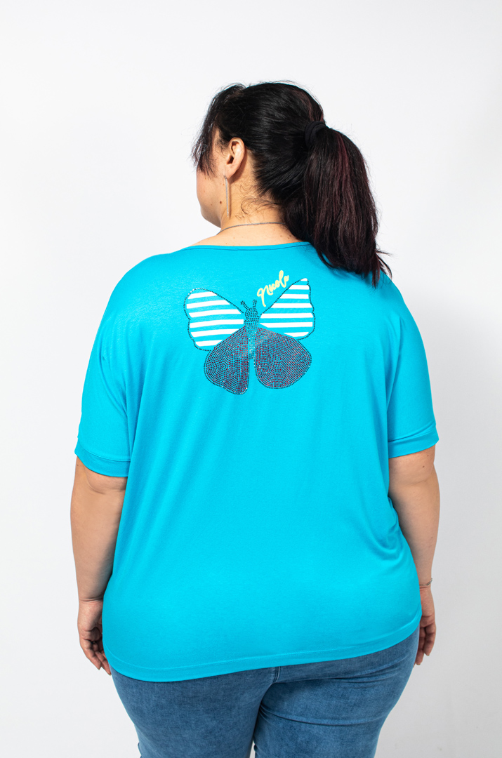 Футболка трикотажна з метеликами батал