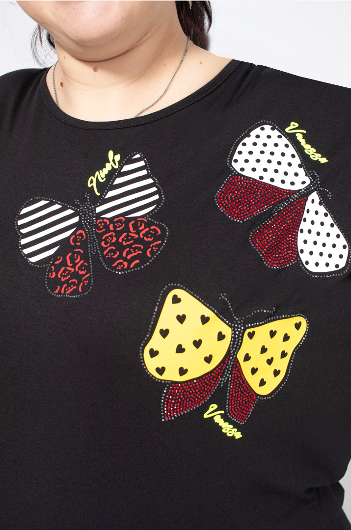 Футболка трикотажна з метеликами батал