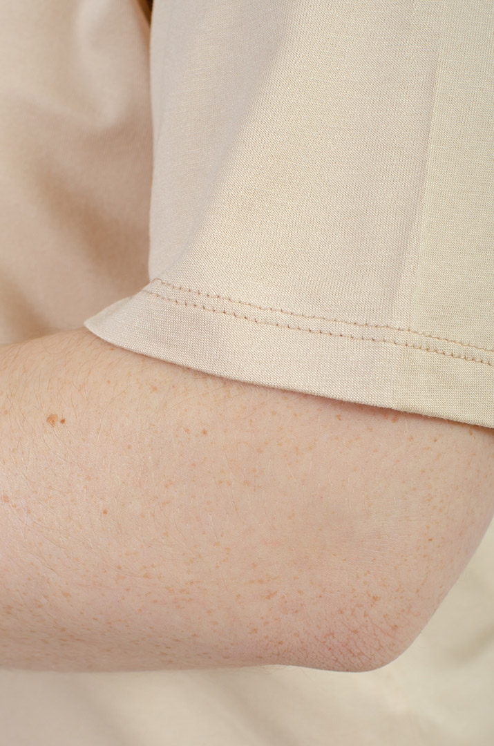 Футболка с анималистическим принтом больших размеров