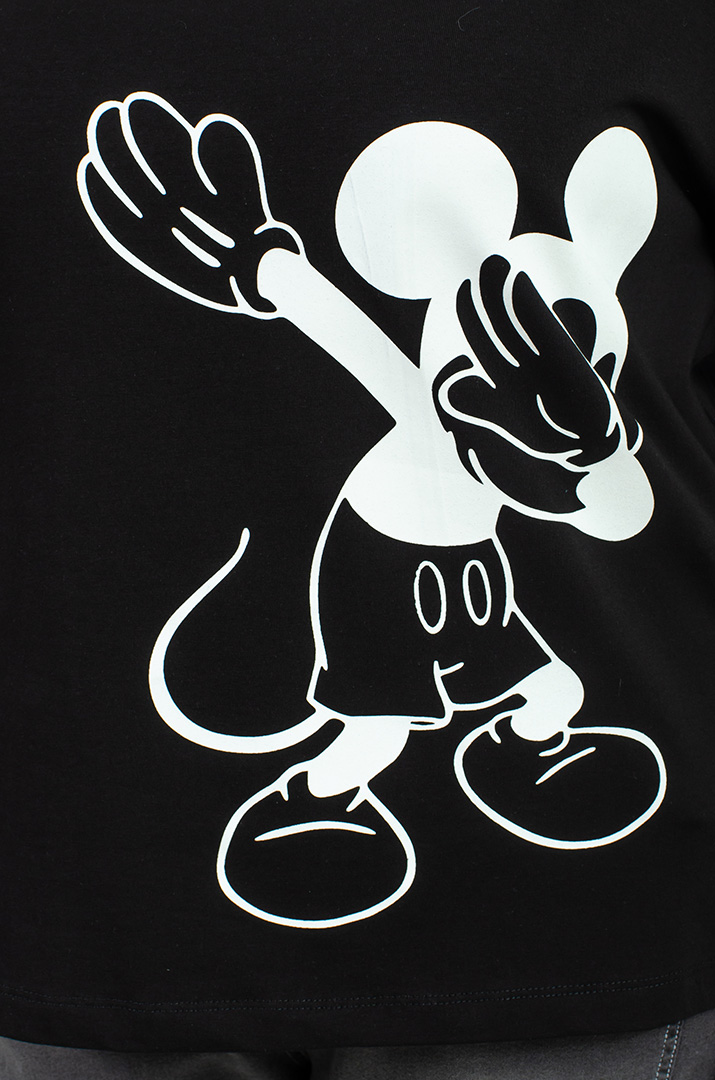 Футболка з принтом Міккі великих розмірів