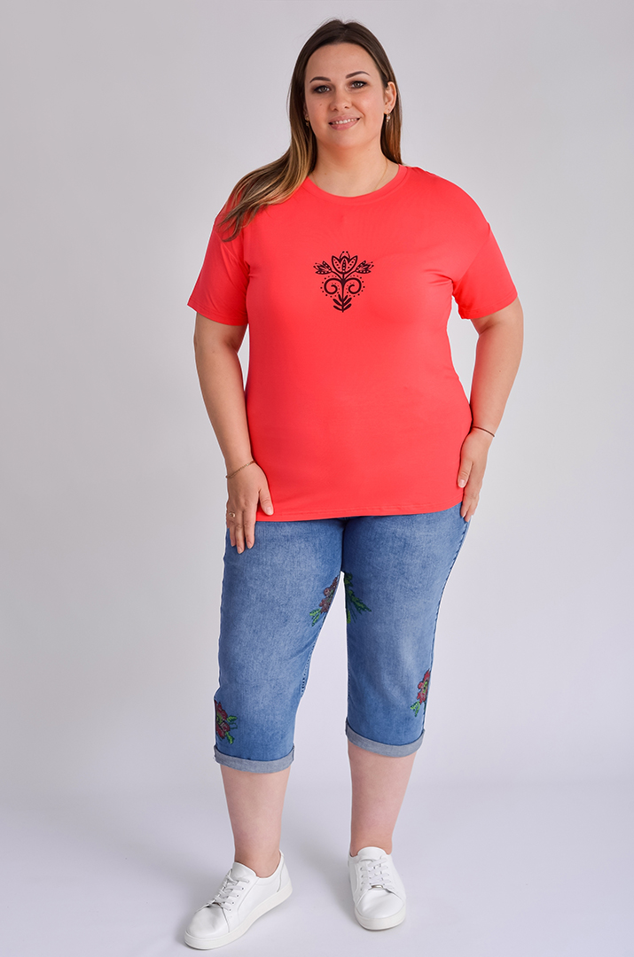 Футболка довга з невеликим принтом великих розмірів