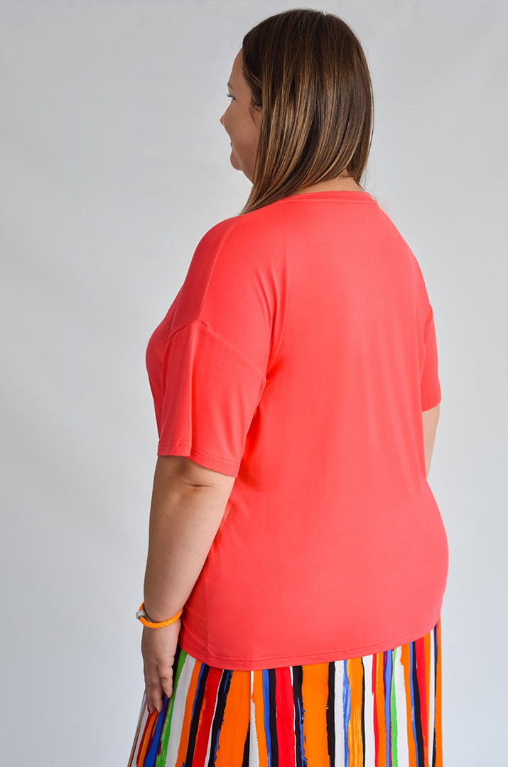 Футболка коротка з аплікацією великих розмірів