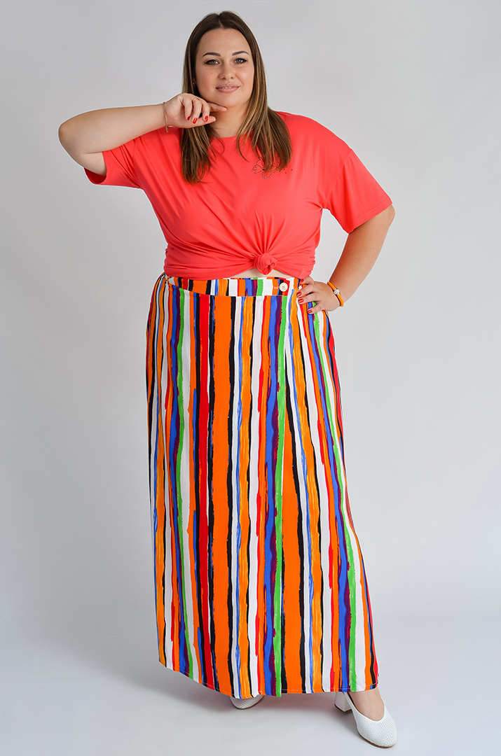 Футболка коротка з аплікацією великих розмірів