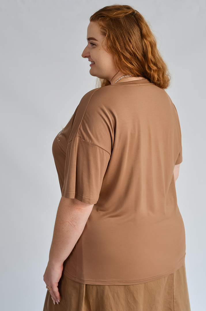 Футболка коротка з аплікацією великих розмірів