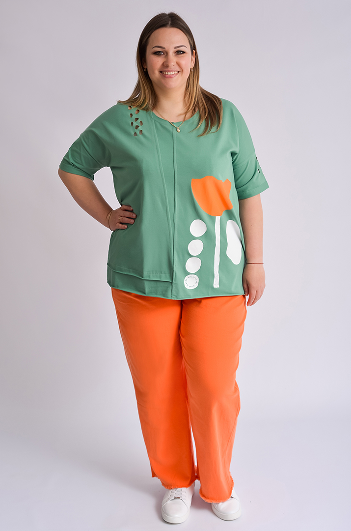 Футболка довга з фігурними прорізами та принтом великих розмірів