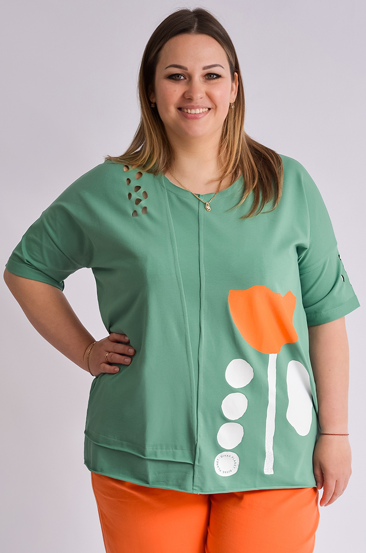 Футболка довга з фігурними прорізами та принтом великих розмірів