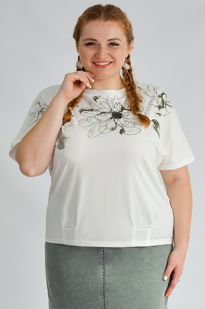 Футболка коротка з абстрактними квітами великих розмірів