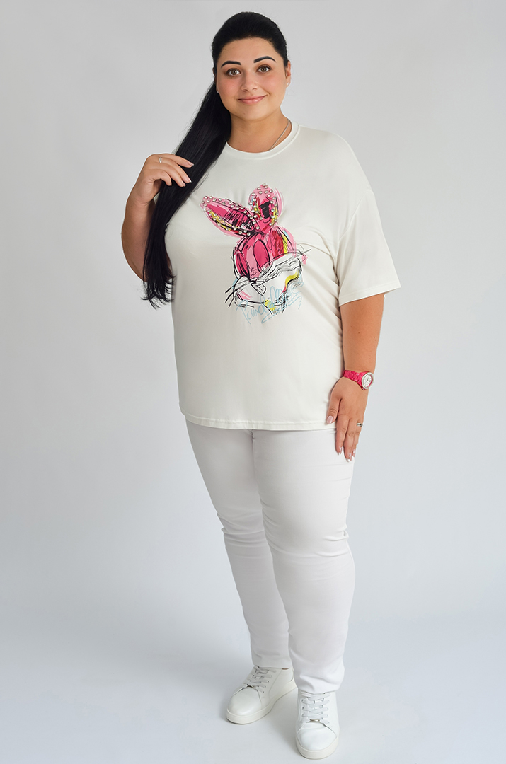 Футболка з яскравим принтом та стразами великих розмірів