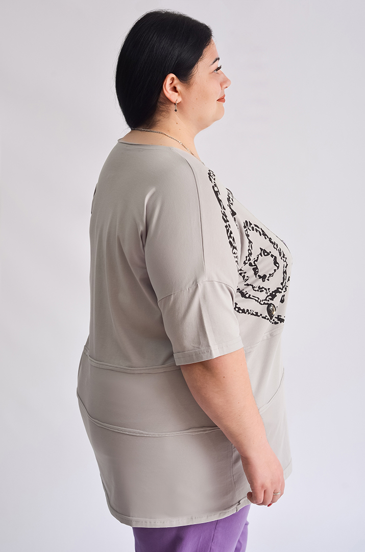 Футболка сіра з принтом великих розмірів