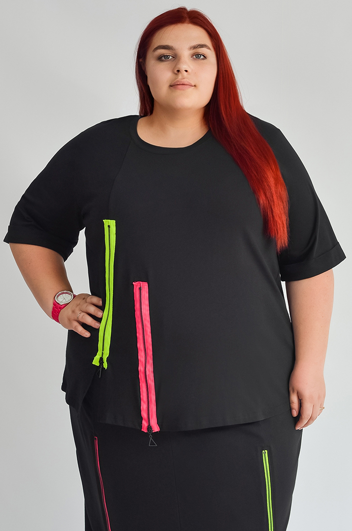 Футболка довга з яскравими блискавками великих розмірів