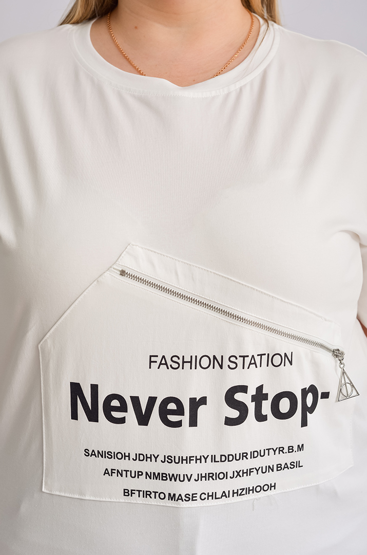 Футболка коротка з написом великих розмірів