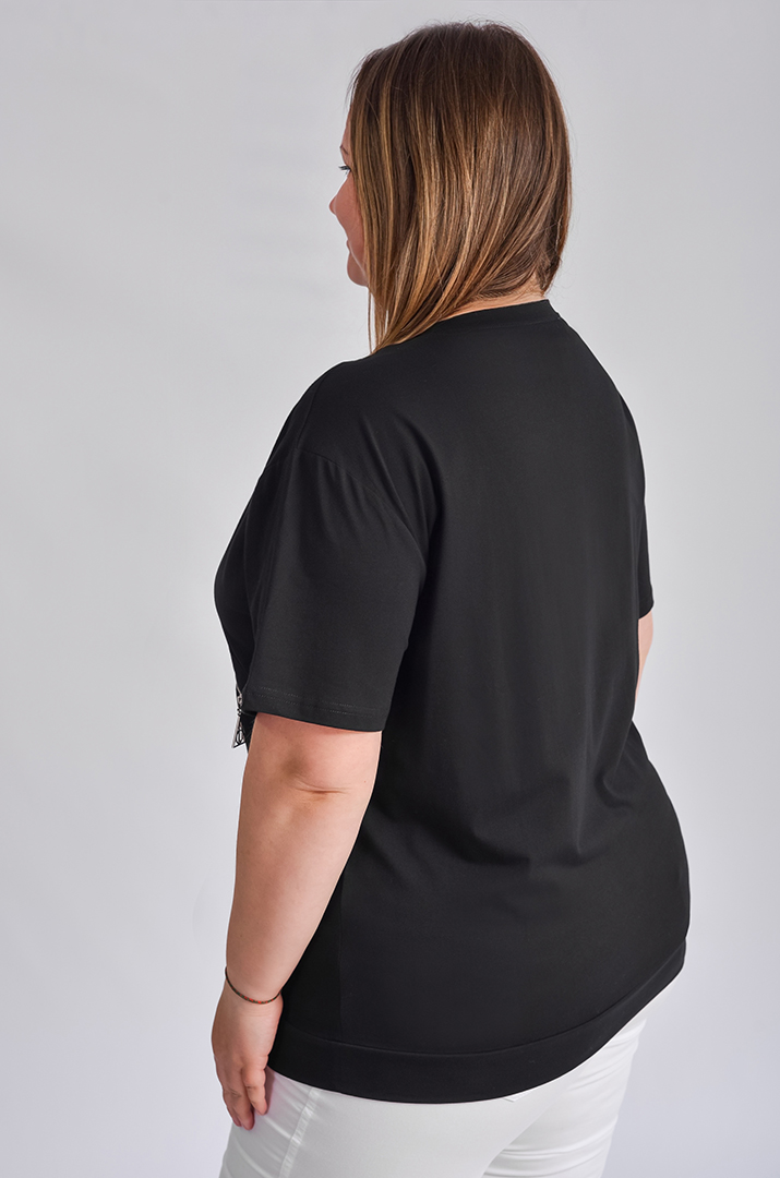 Футболка коротка з написом великих розмірів