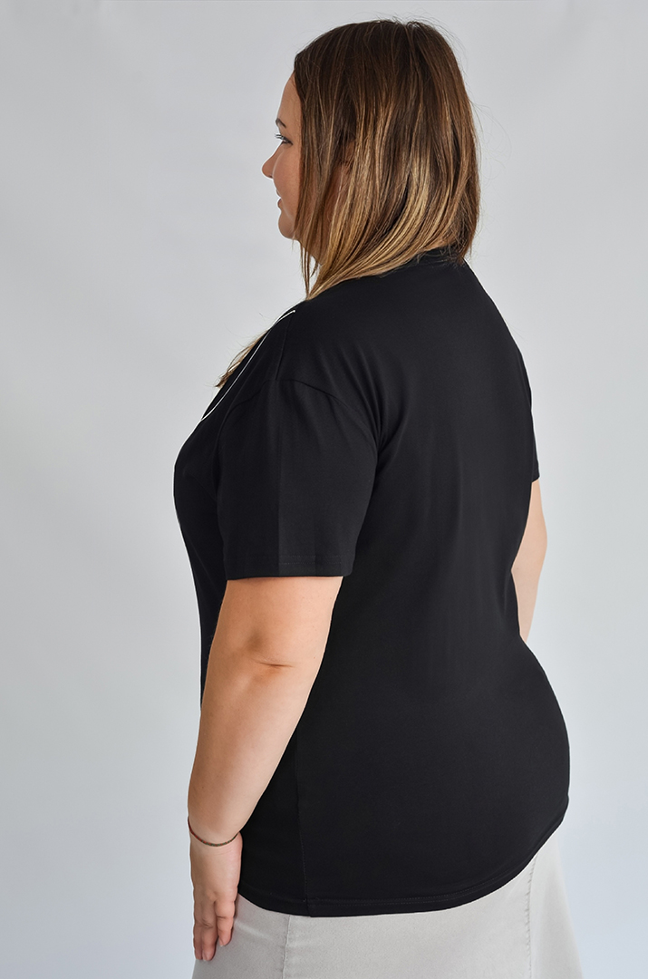 Футболка коротка з квітковим принтом великих розмірів