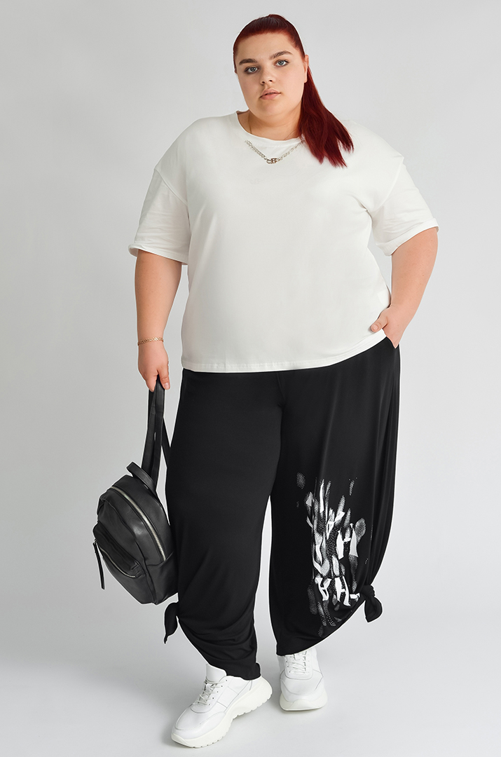 Футболка коротка з прикрасою великих розмірів