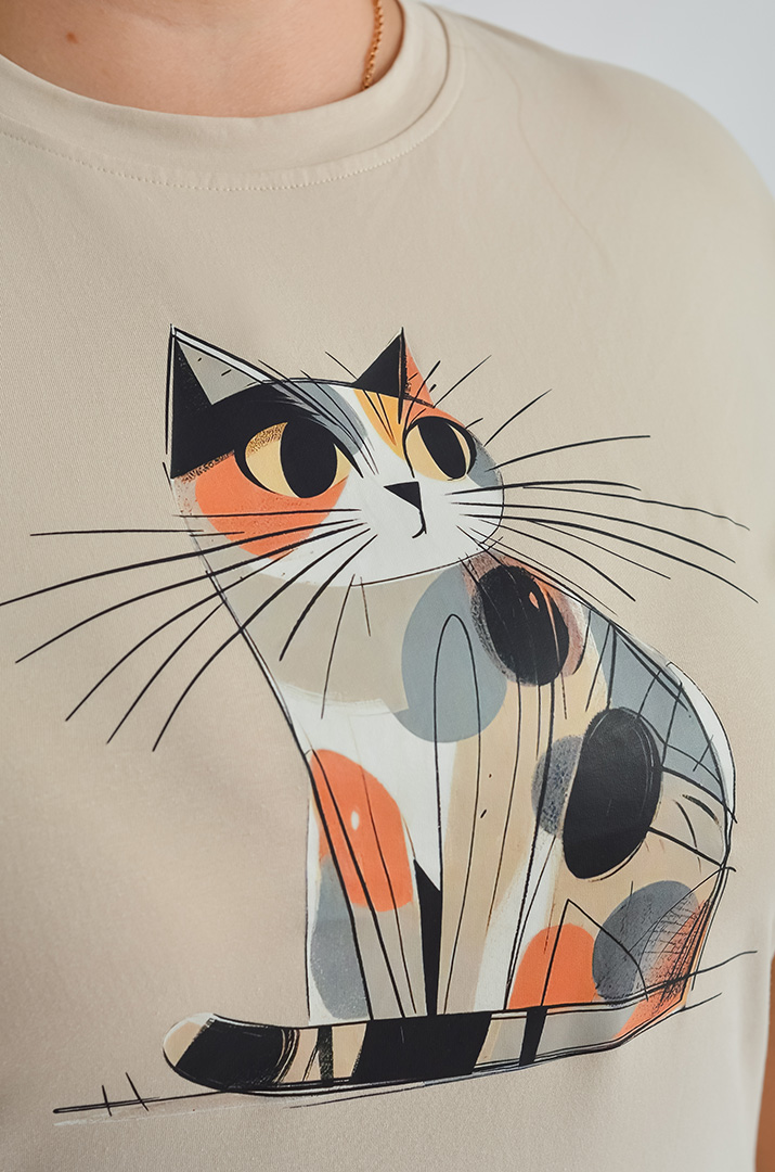 Футболка довга з принтом-котиком великих розмірів