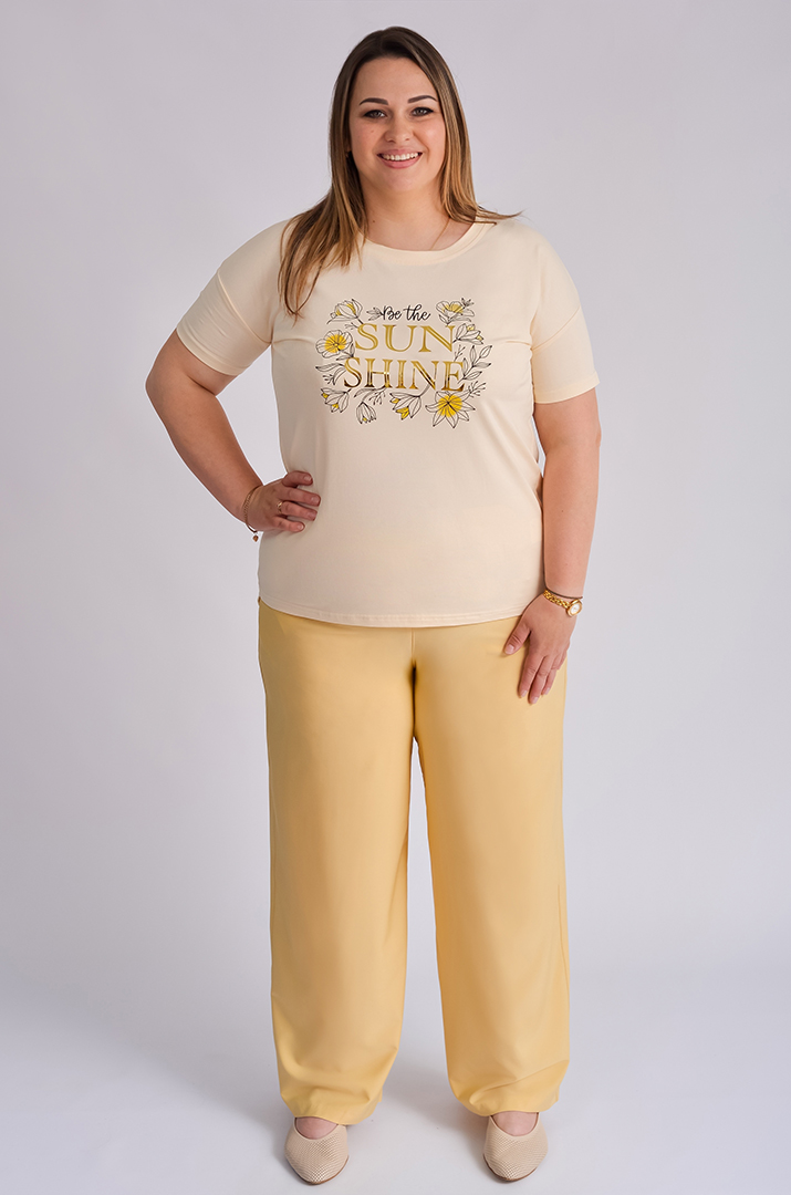 Футболка коротка з написом і принтом великих розмірів