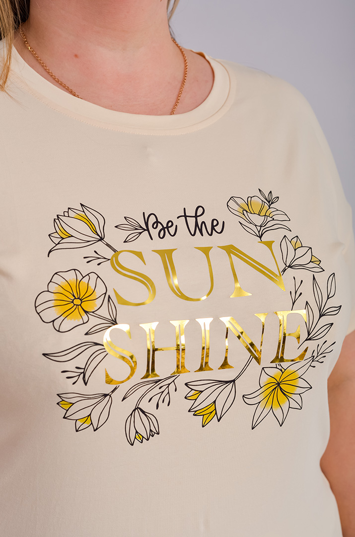 Футболка коротка з написом і принтом великих розмірів