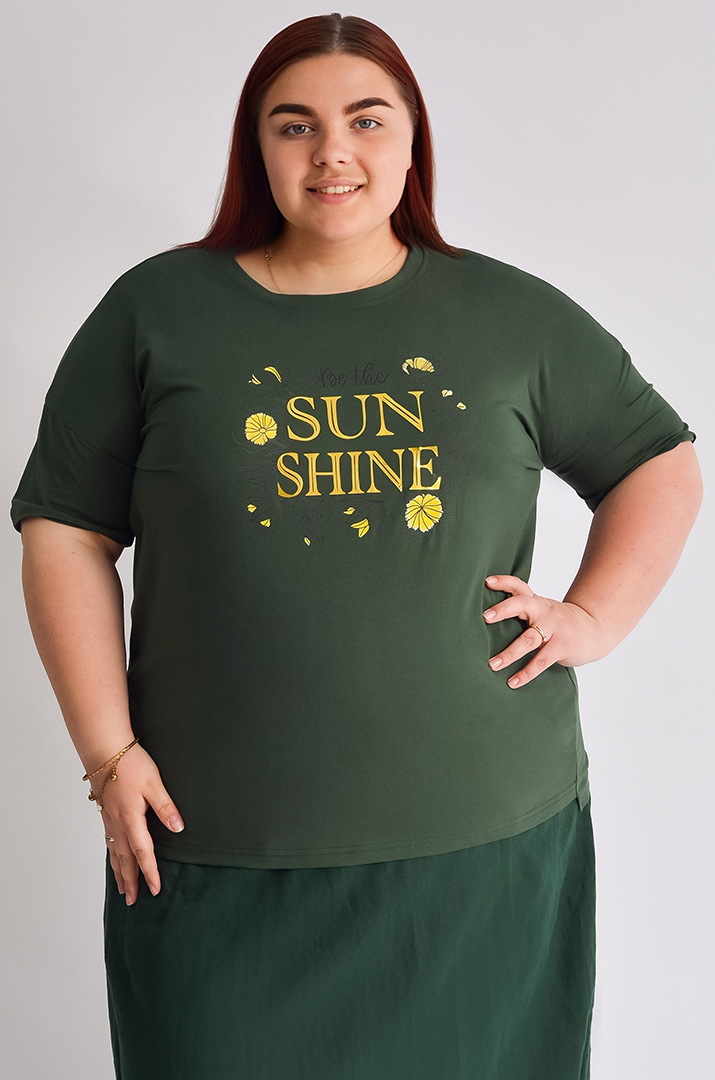 Футболка коротка з написом і принтом великих розмірів