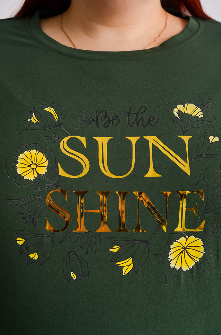 Футболка коротка з написом і принтом великих розмірів