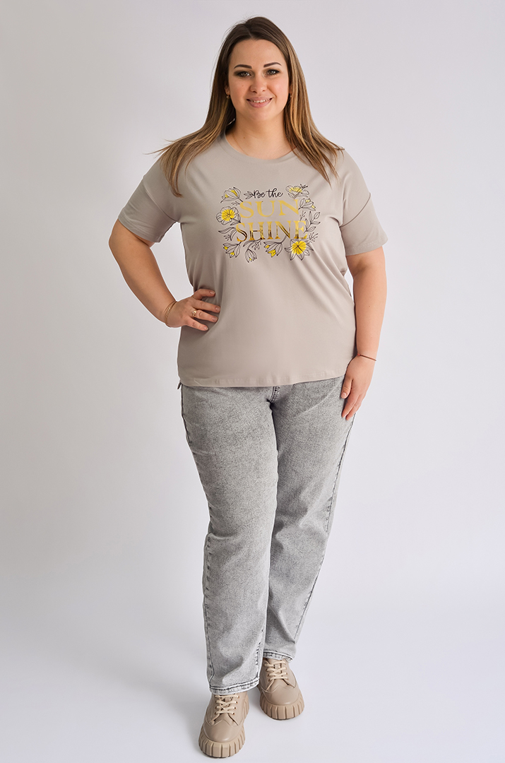 Футболка коротка з написом і принтом великих розмірів