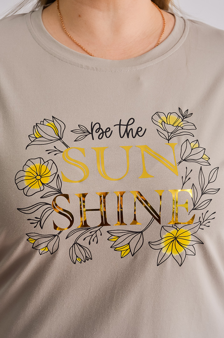 Футболка коротка з написом і принтом великих розмірів