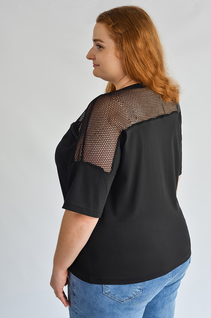 Футболка з декоративною сіткою та перлинами великих розмірів