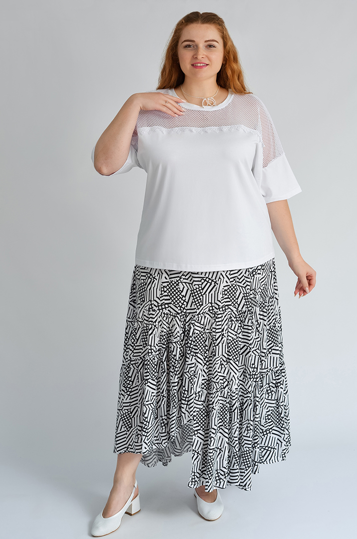 Футболка білого кольору з мереживом та сіточкою великих розмірів
