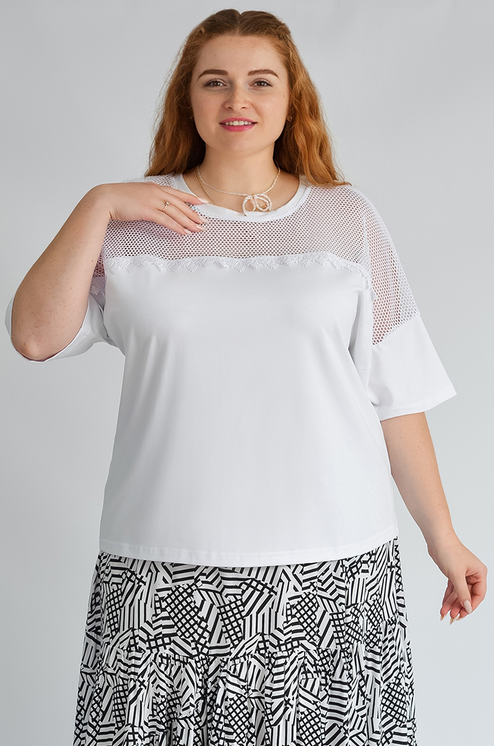 Футболка білого кольору з мереживом та сіточкою великих розмірів