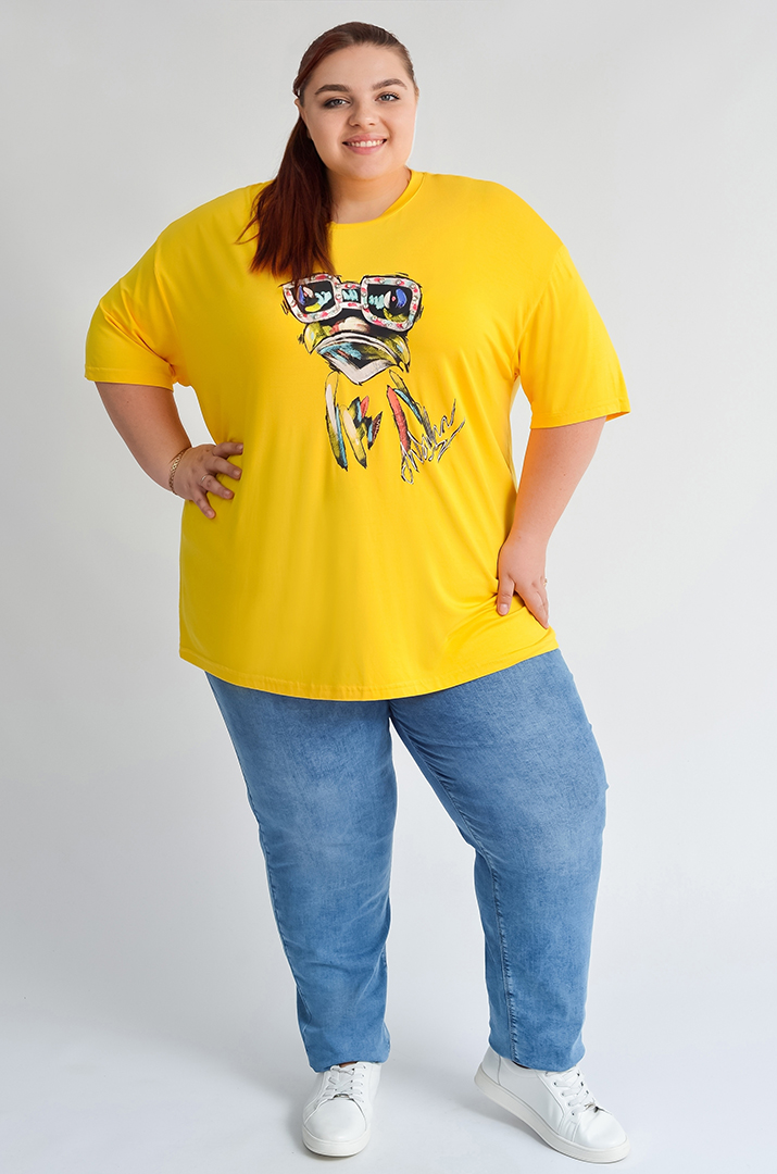 Футболка з креативним принтом великих розмірів