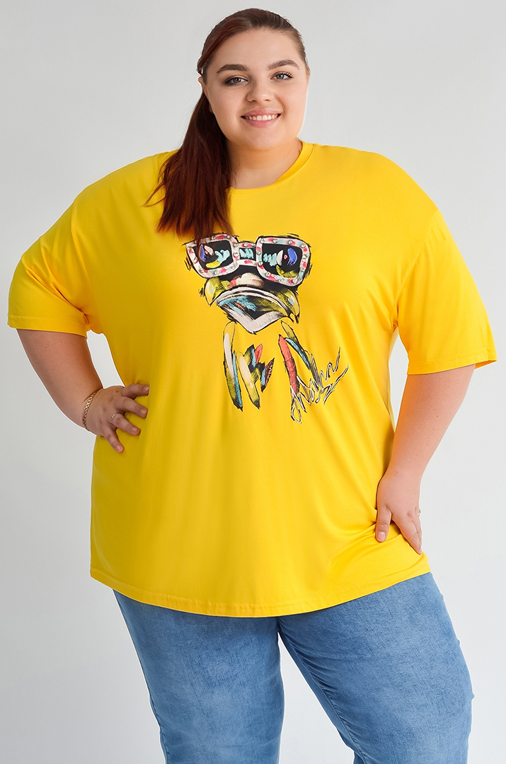 Футболка з креативним принтом великих розмірів