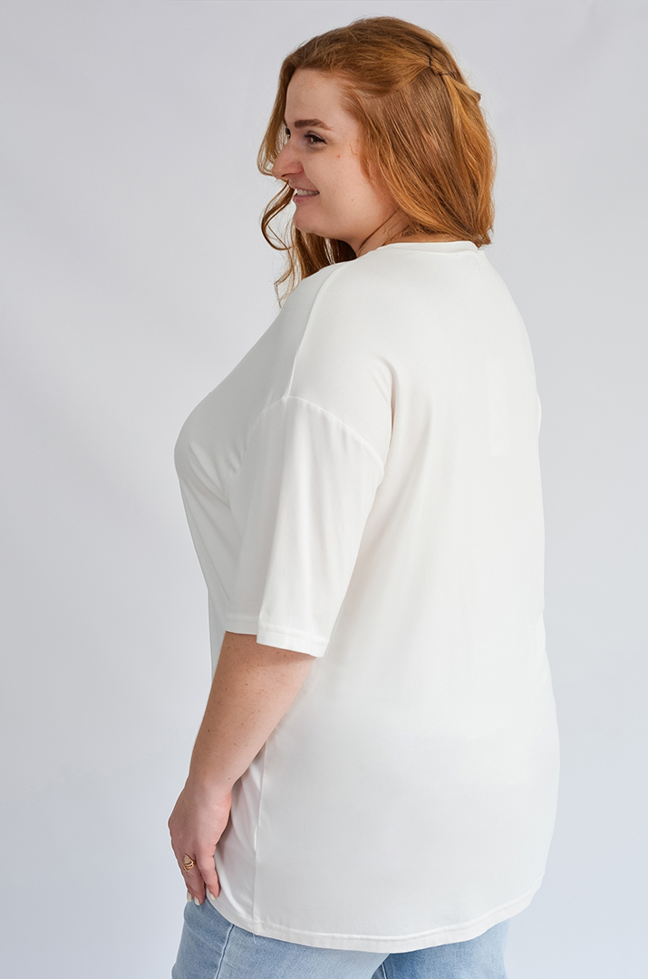 Футболка з креативним принтом великих розмірів