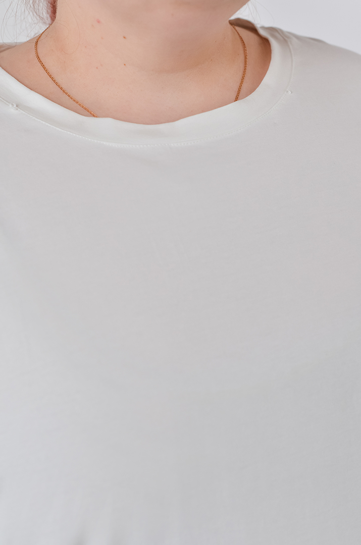 Футболка однотонная со съемным украшением больших размеров