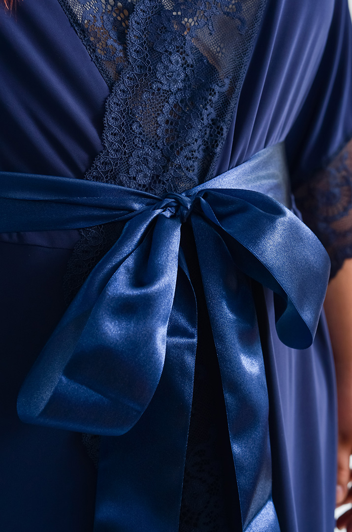 Довгий халат з мереживом батал