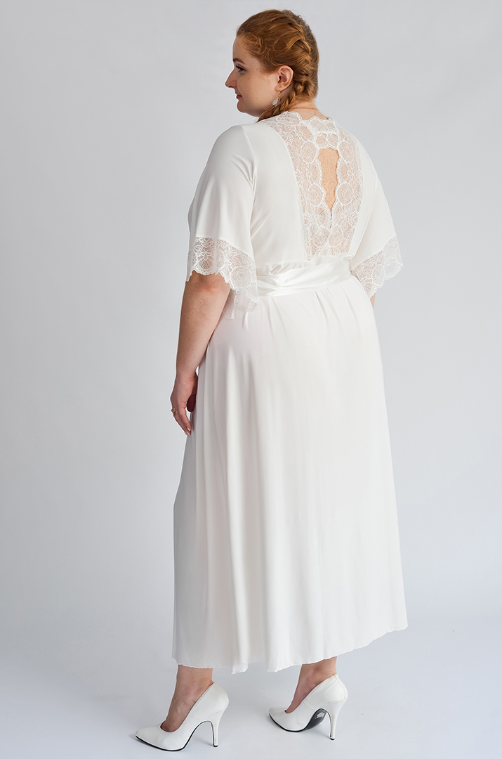 Довгий халат з мереживом батал