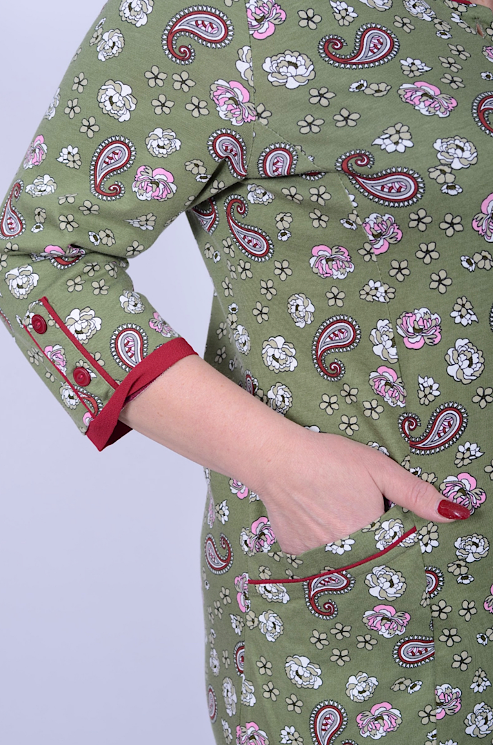 Халат з коміром-стійкою батал