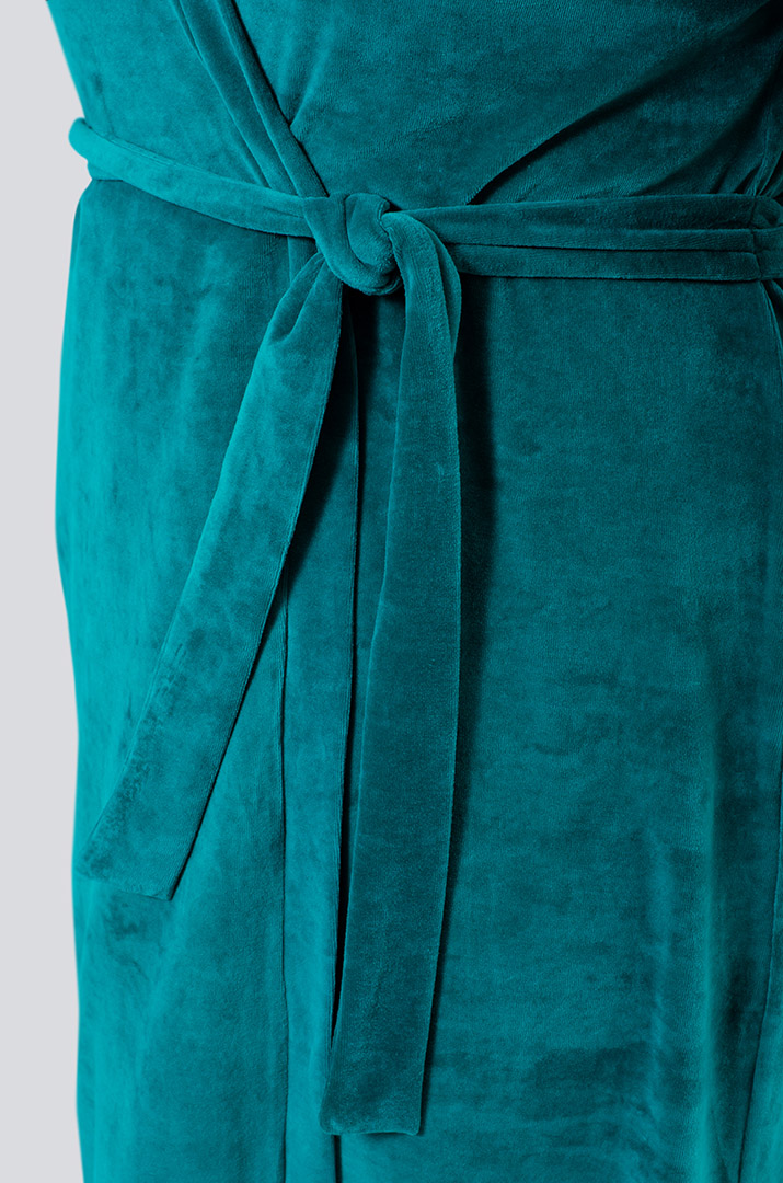 Халат довгий велюровий з поясом супер батал