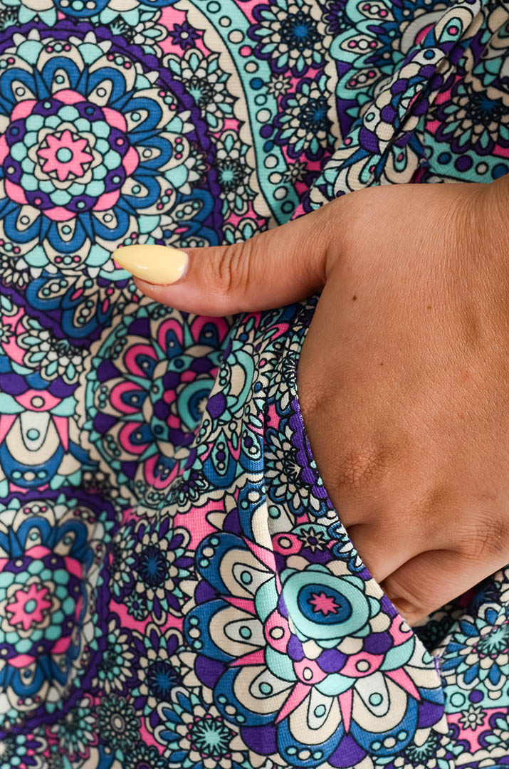 Халат короткий з принтом та на ґудзиках великих розмірів